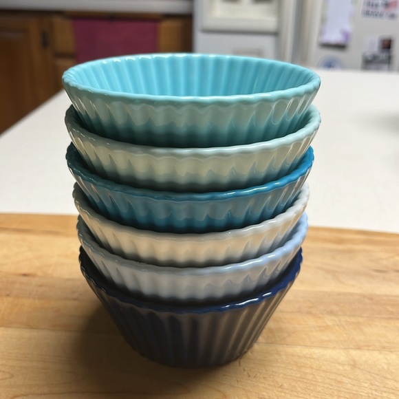 Porcelain Ramekins (6) - Picture 3 of 4